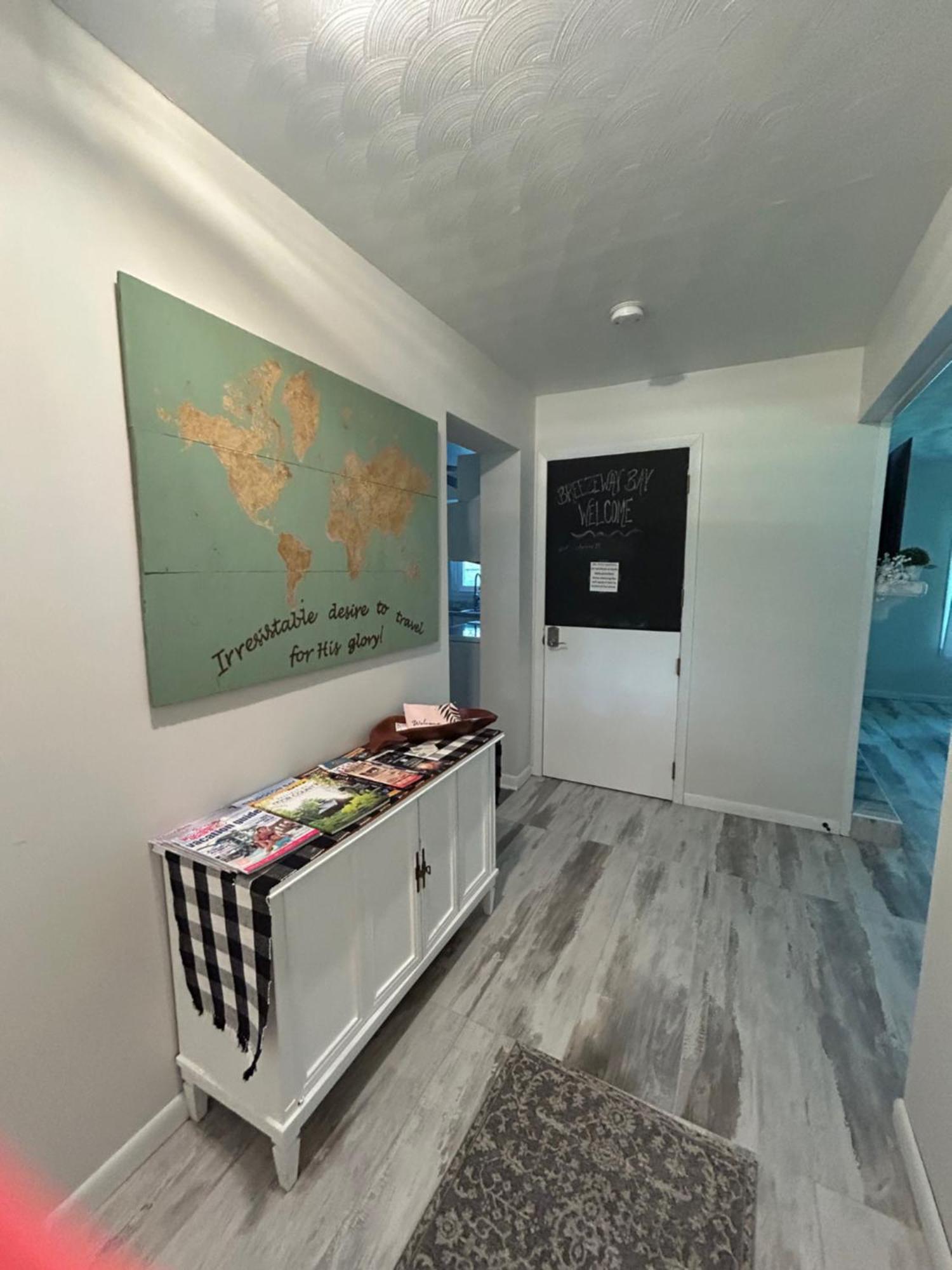 Ferienhaus Breezeway Bay - Waterfront Full House